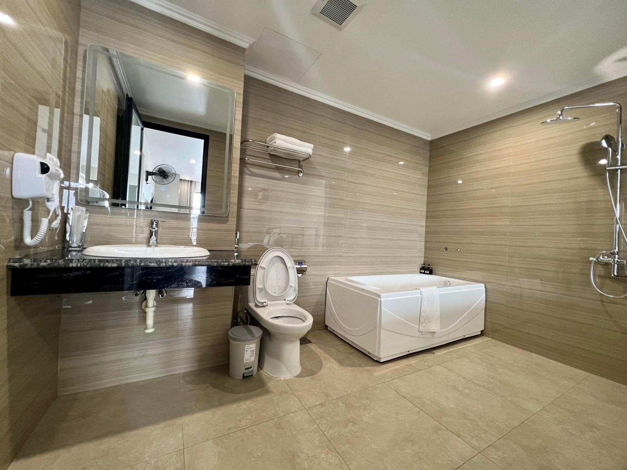 Grand Dragon Noi Bai Hotel Hanoi Exterior photo